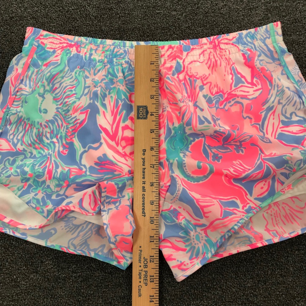 Lilly Pulitzer Luxletic Ocean Trail Shorts Pink Blue Floral Athletic Medium - Picture 6 of 7